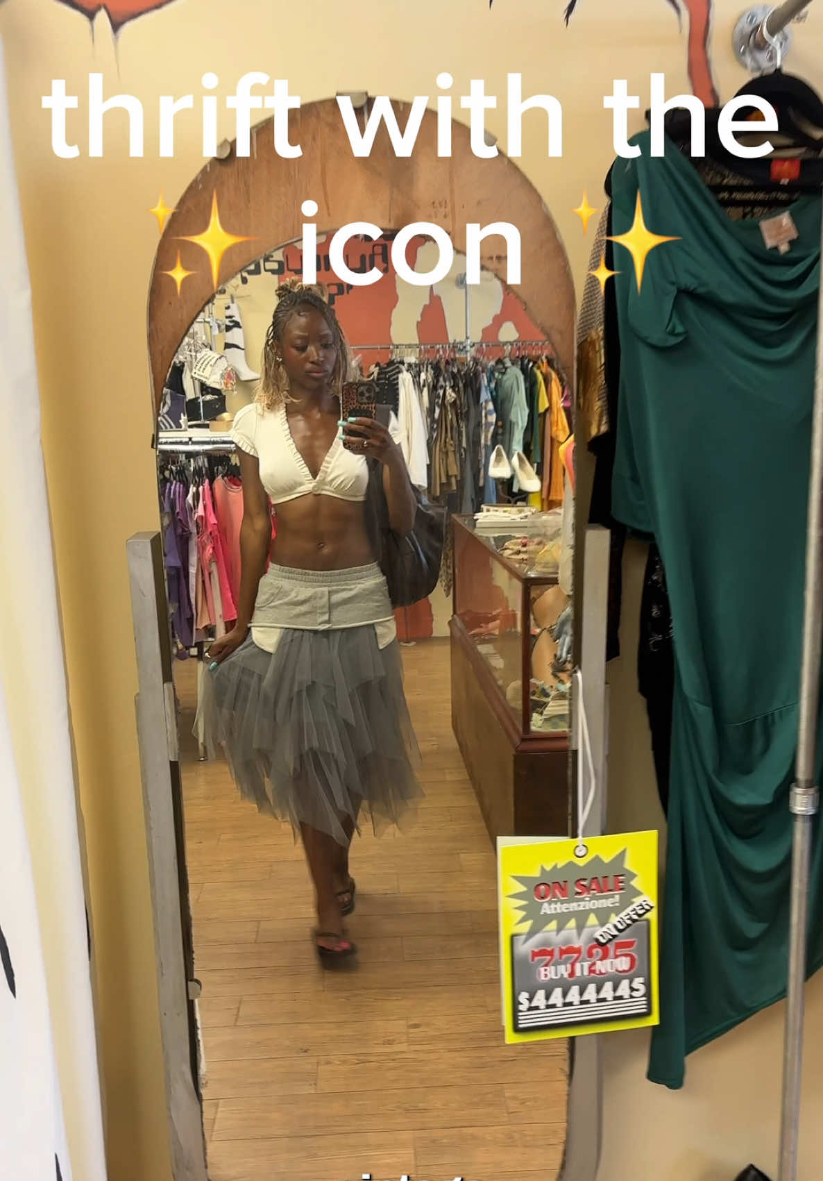@iconikki fashion page