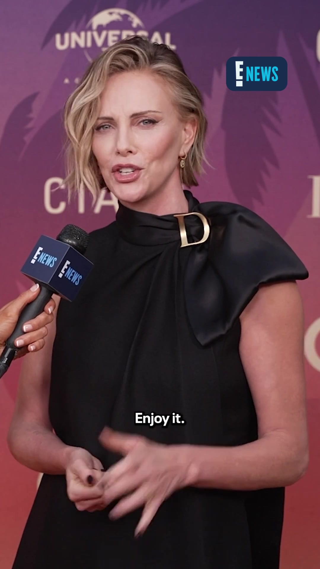@E! News
