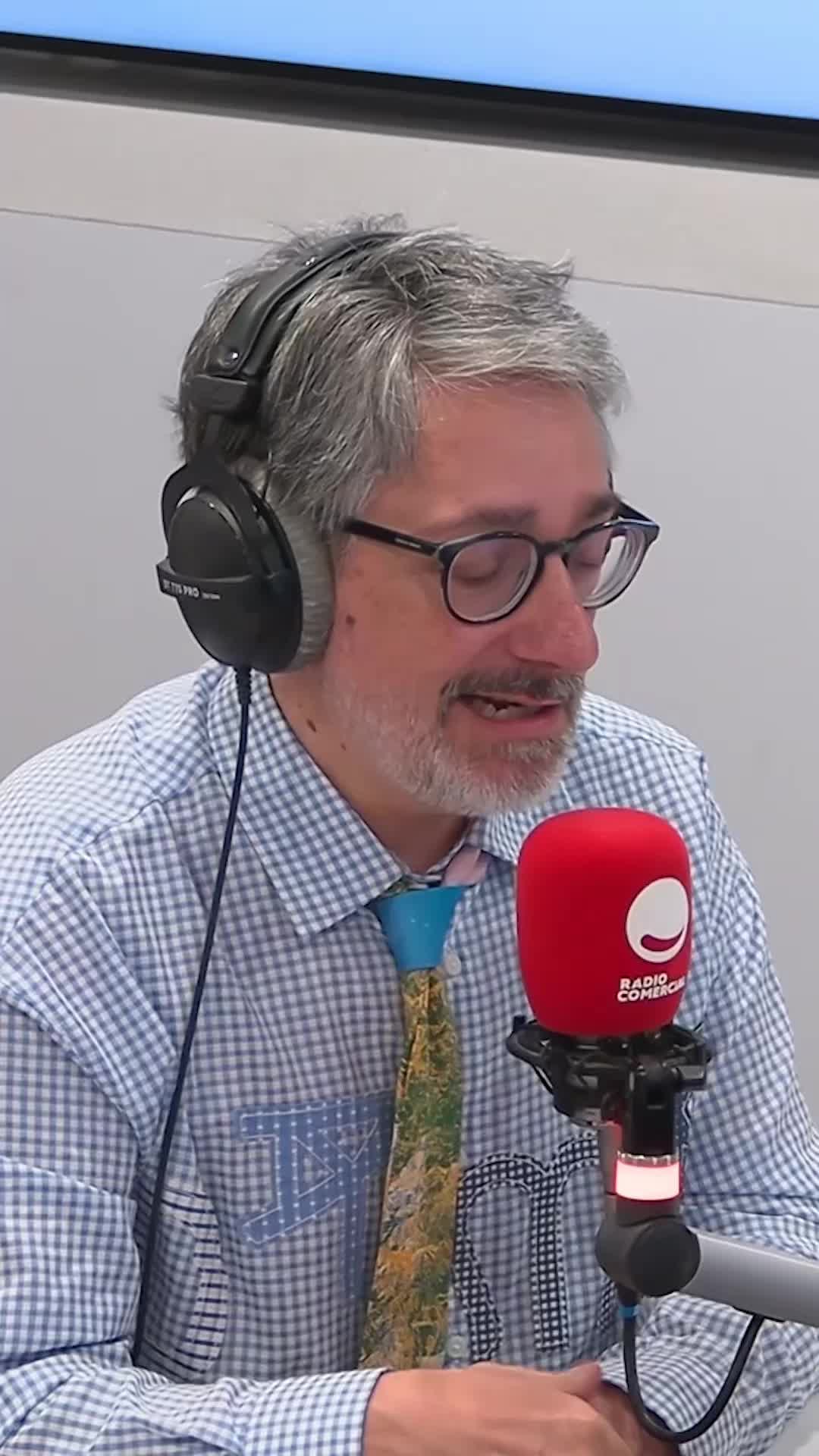 @Radio Comercial