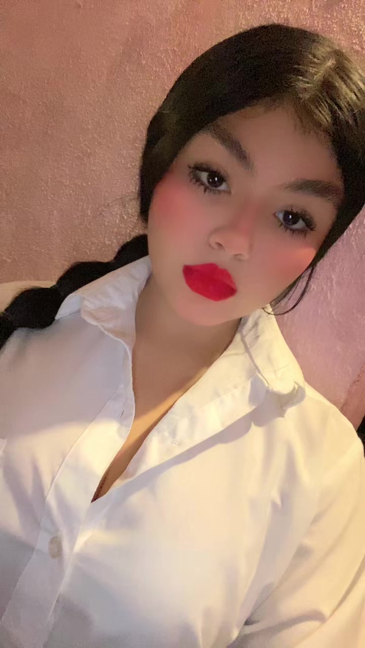 @Its_Leislani🍓