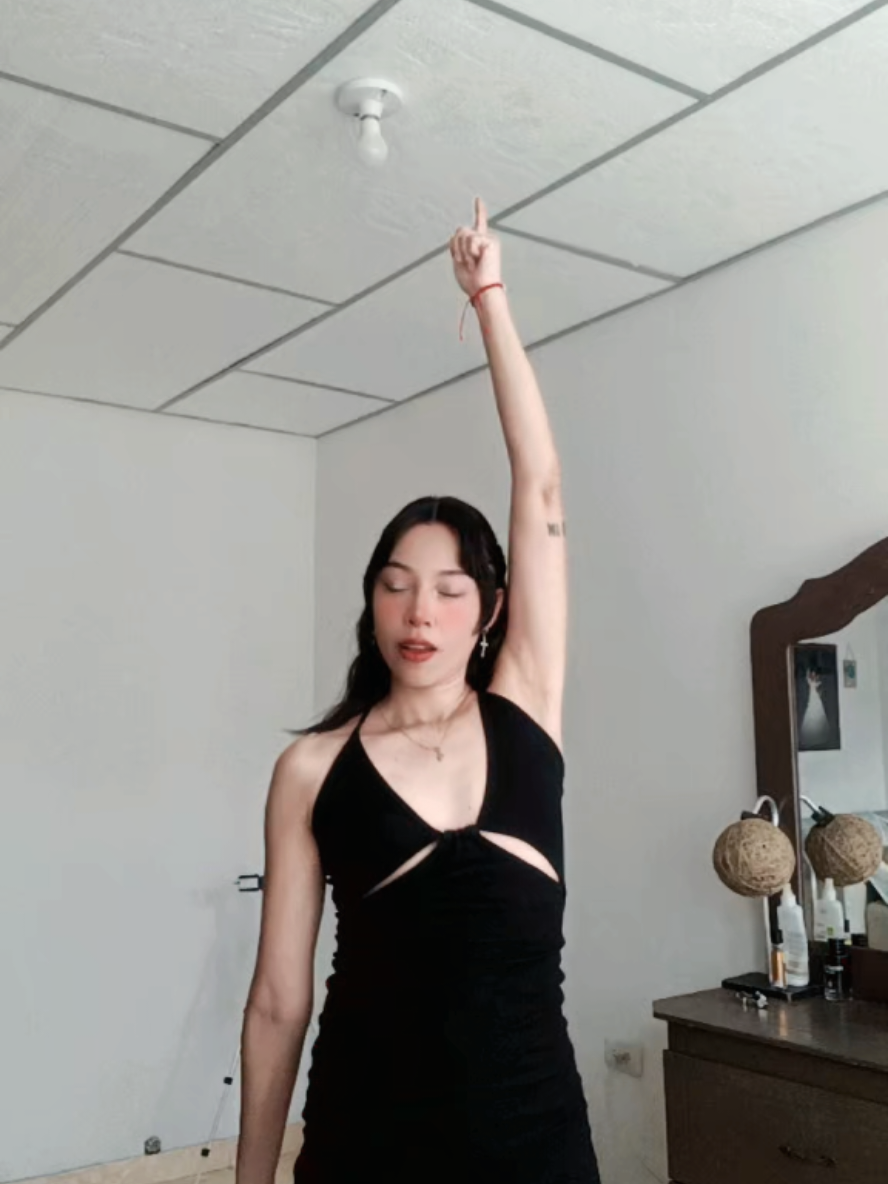 @AdriRainboworld 🌈✨