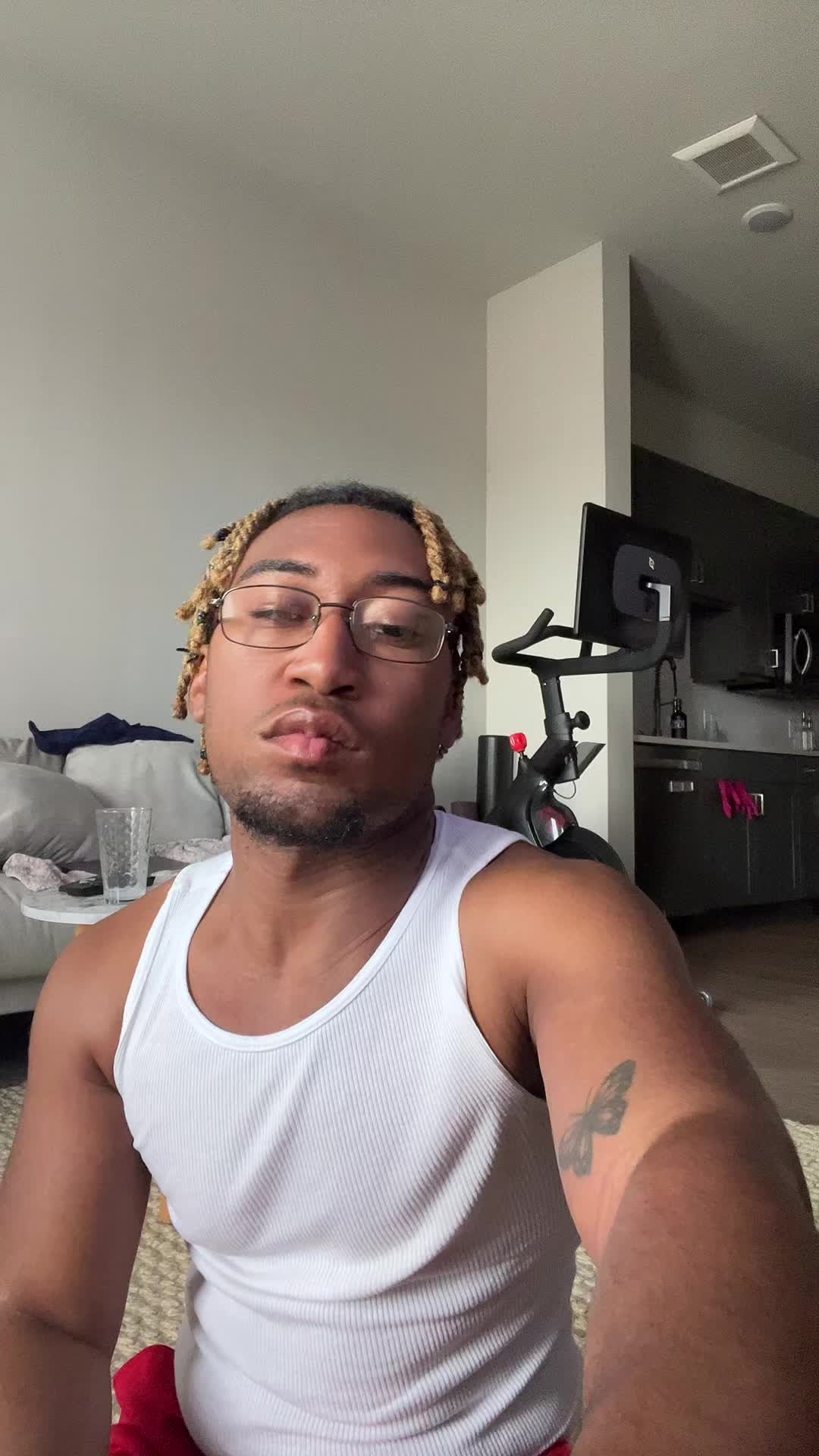 @t.rrelly