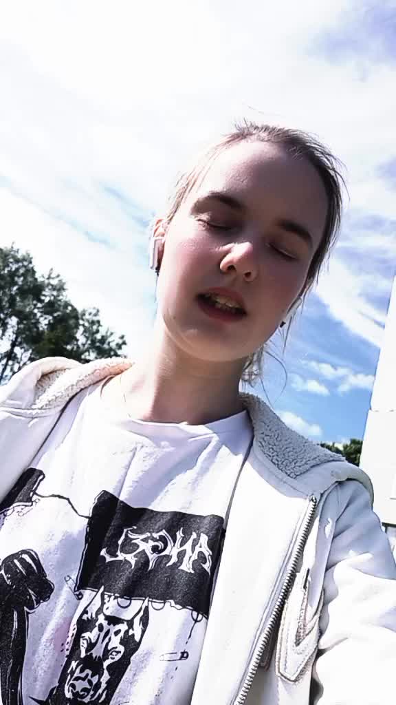 @sakyra
