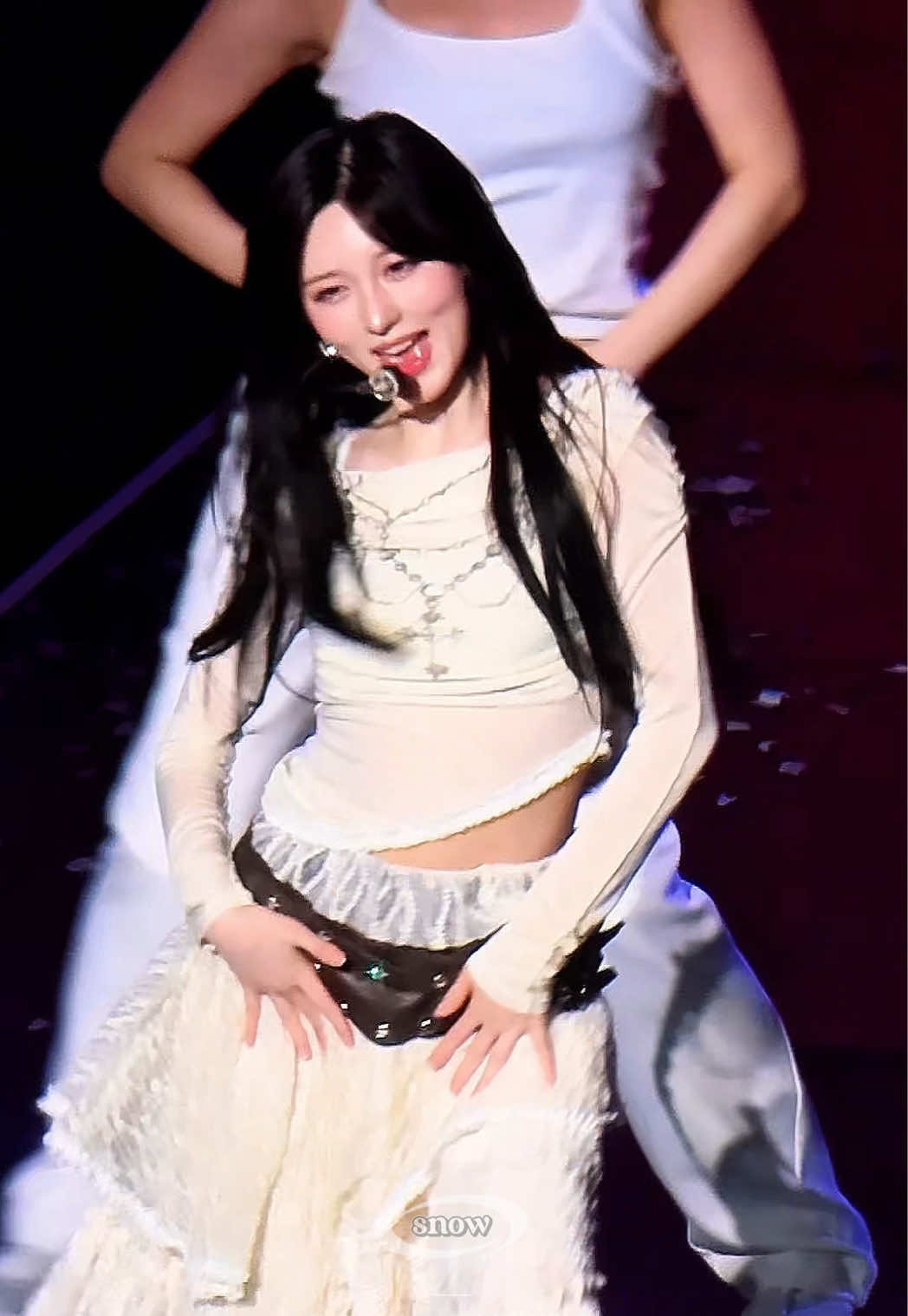 @𝐬𝐧𝐨𝐰.