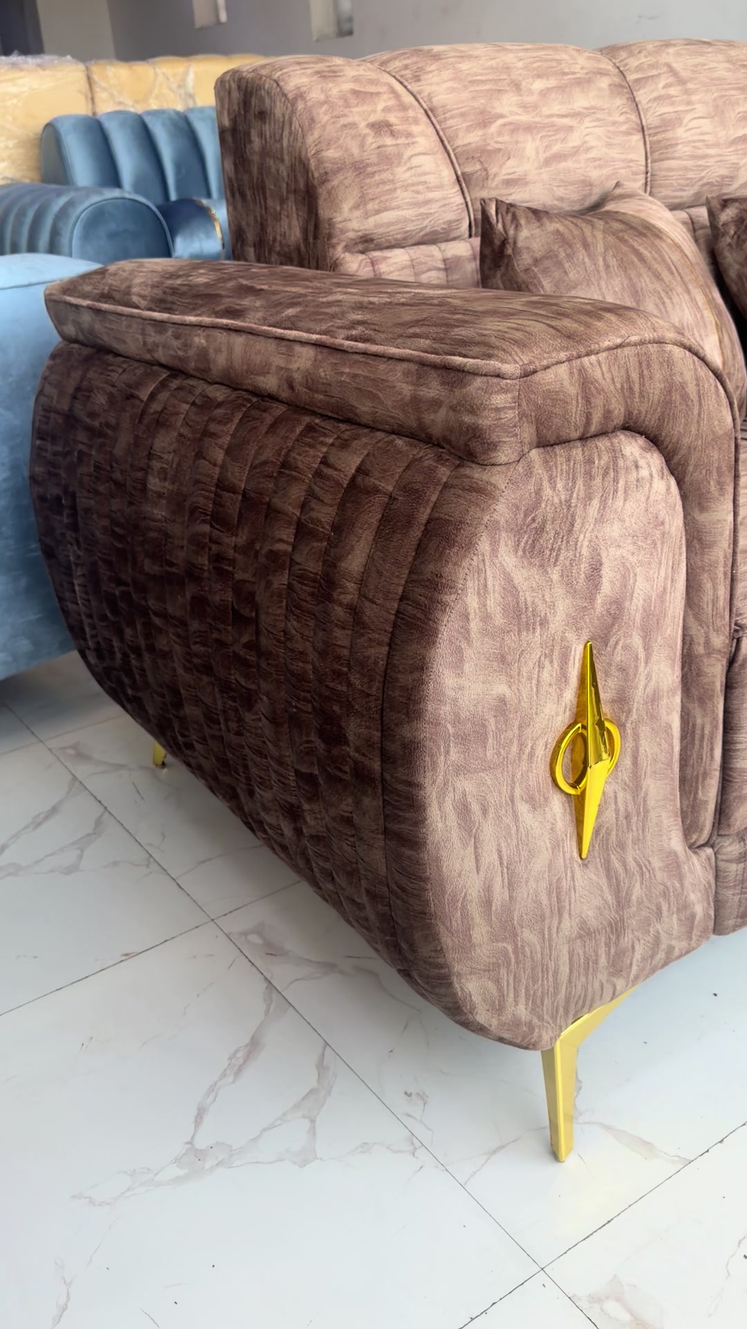 @twins furniture