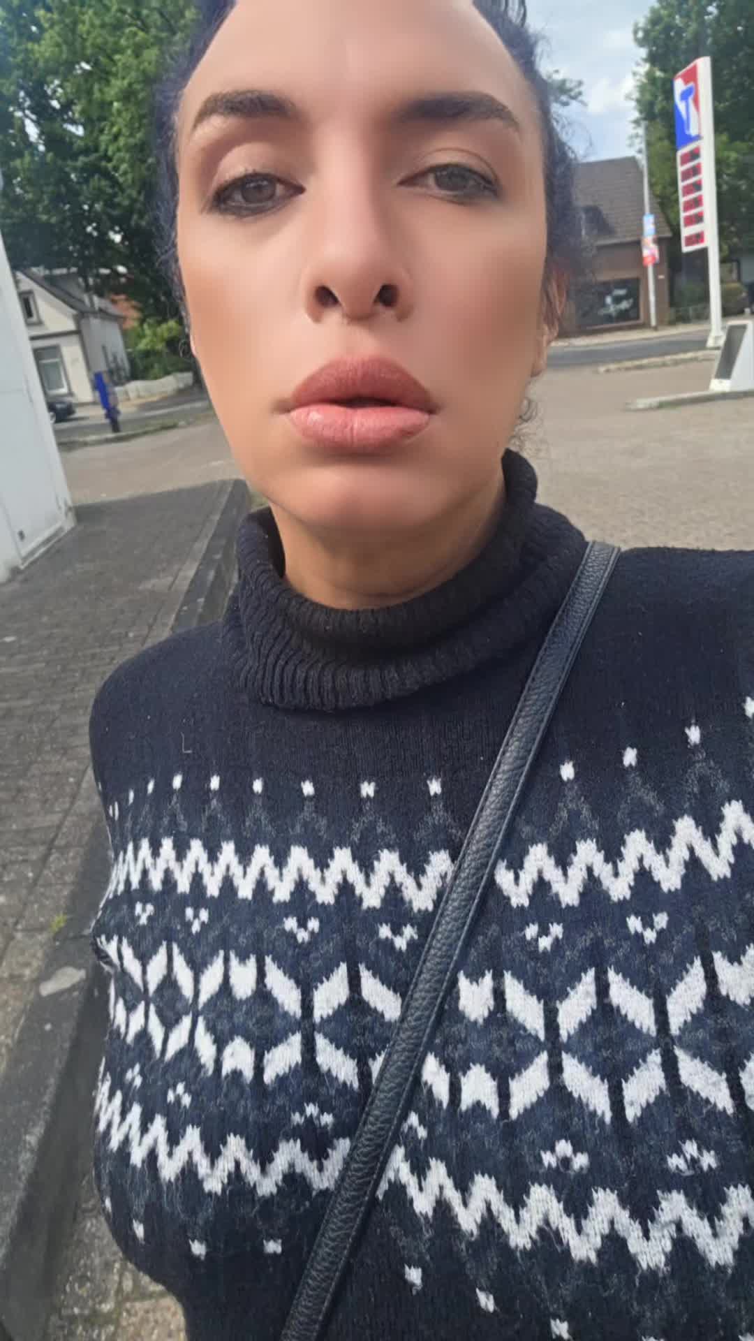 @nicolereyes2222