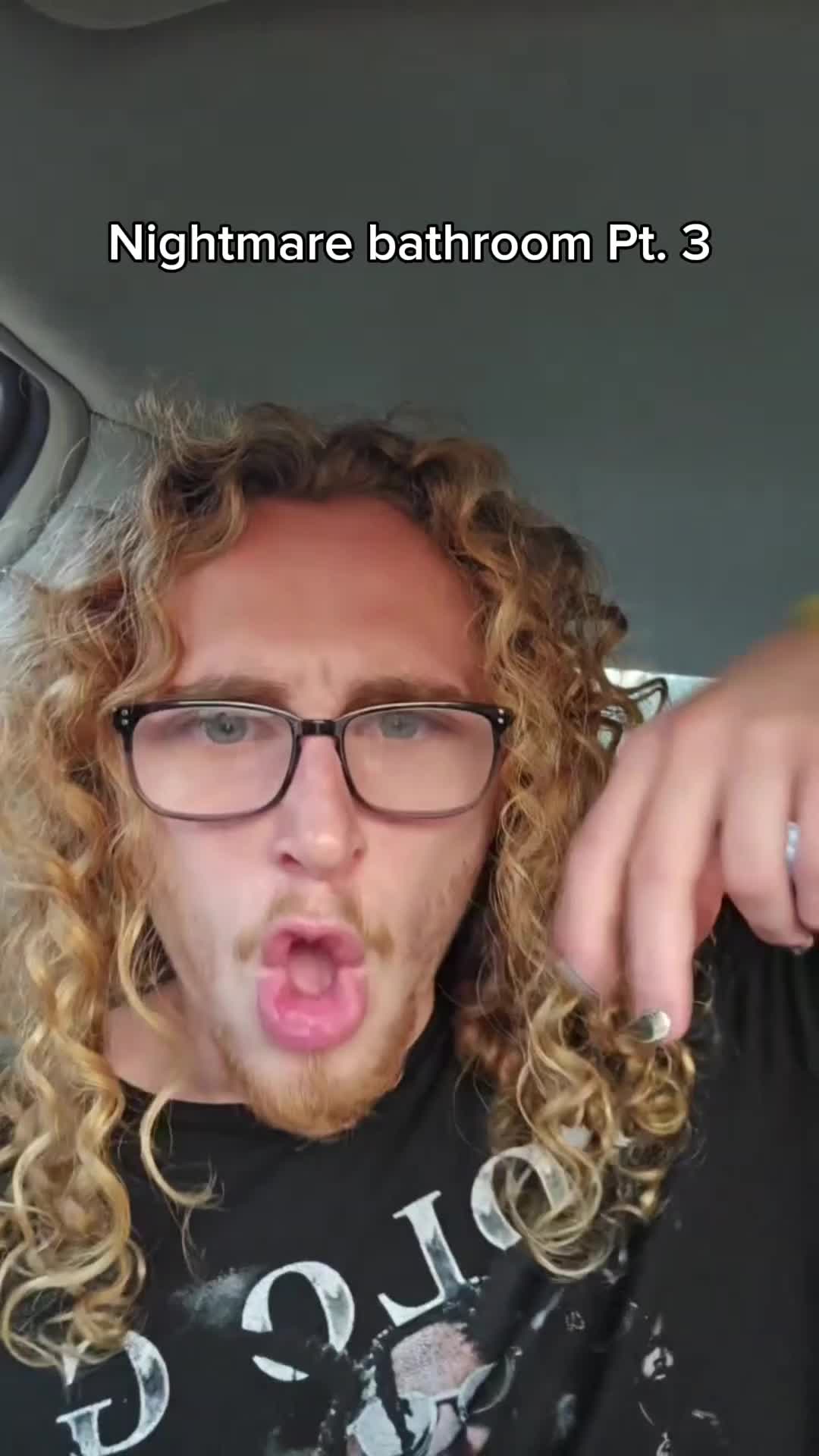 @GoldieGl0cks
