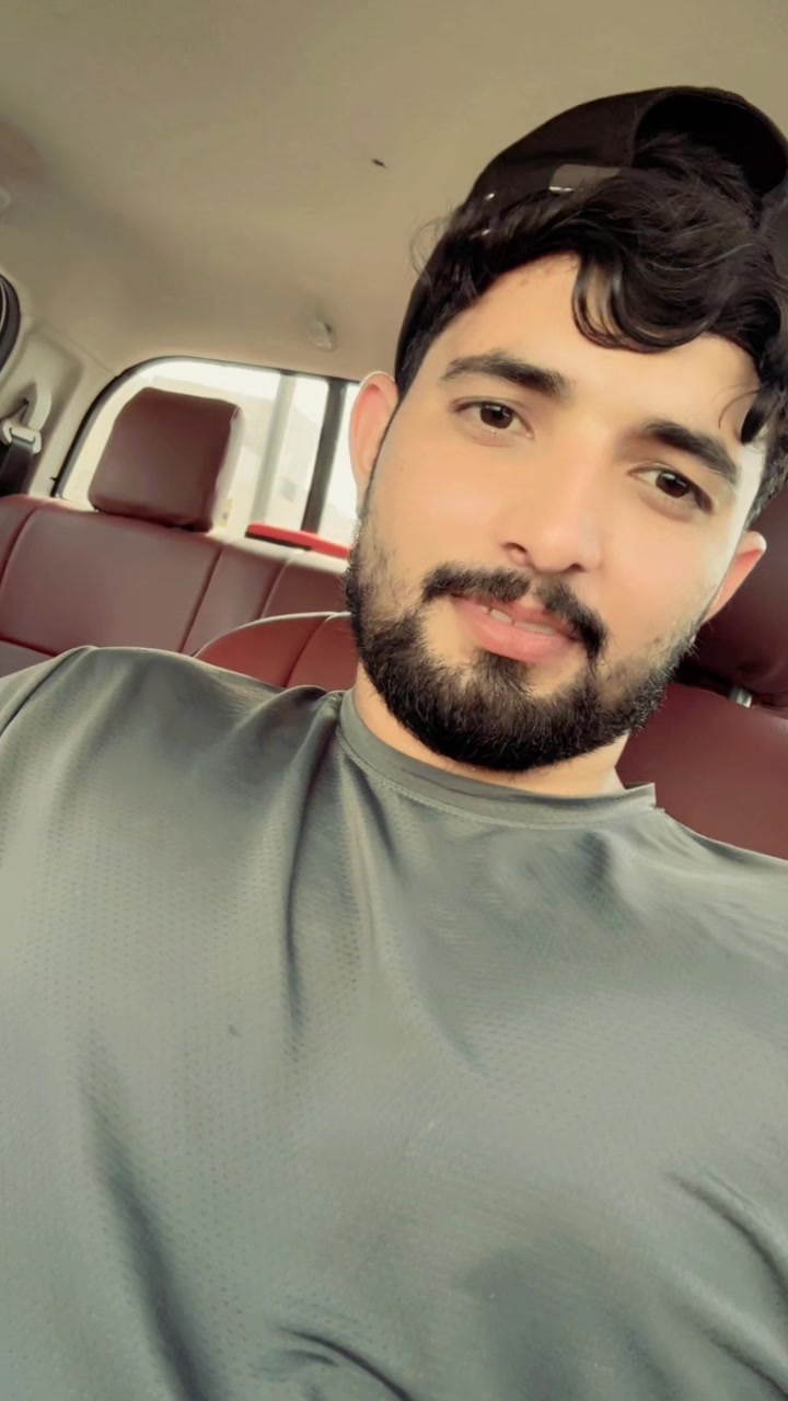 @𝙉𝙤𝙈𝙞🇵🇰