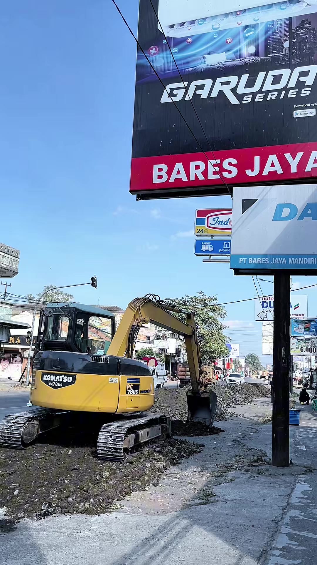 @TOKO BARES JAYA GOMBONG