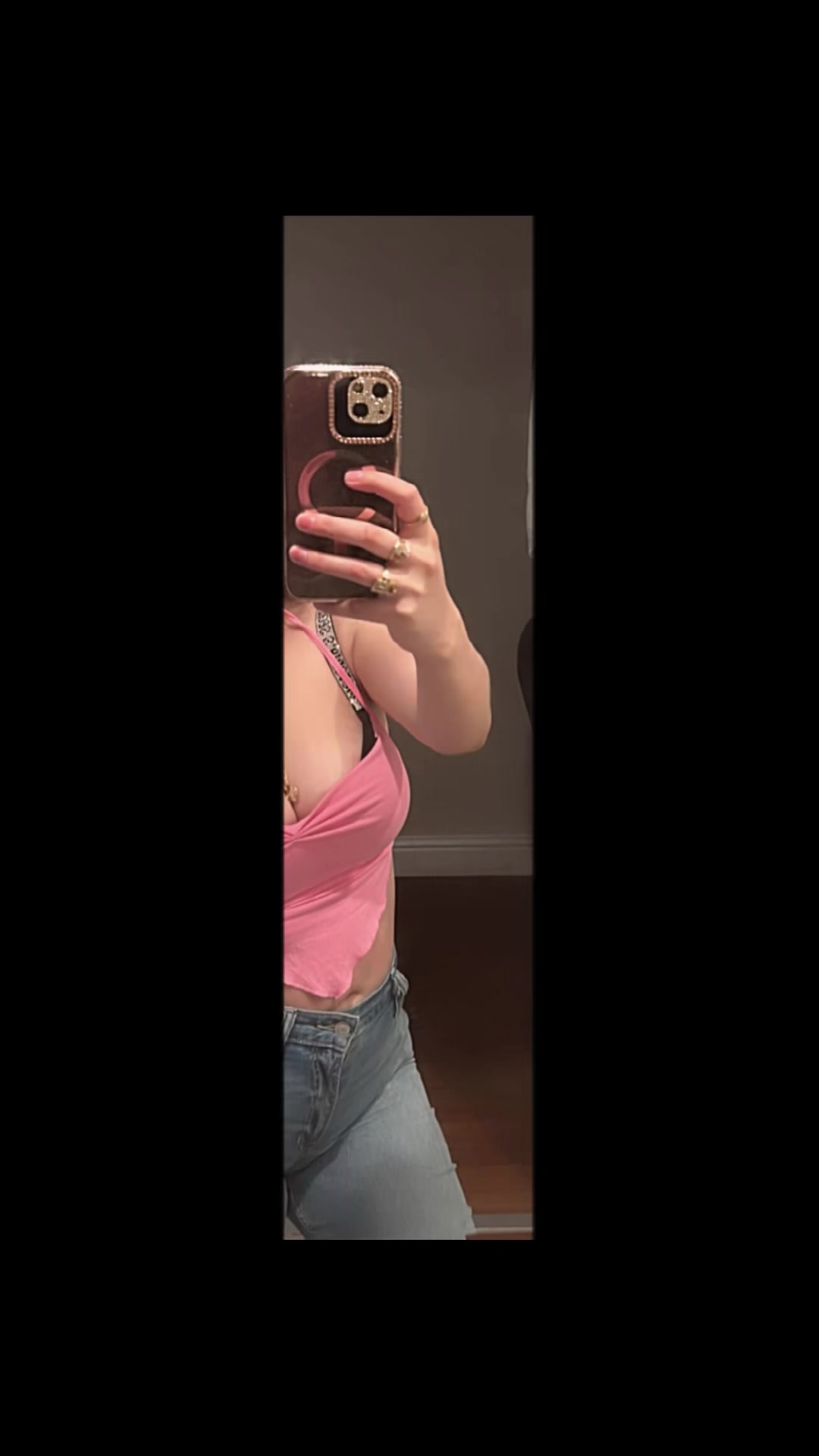 @Mariana🦋