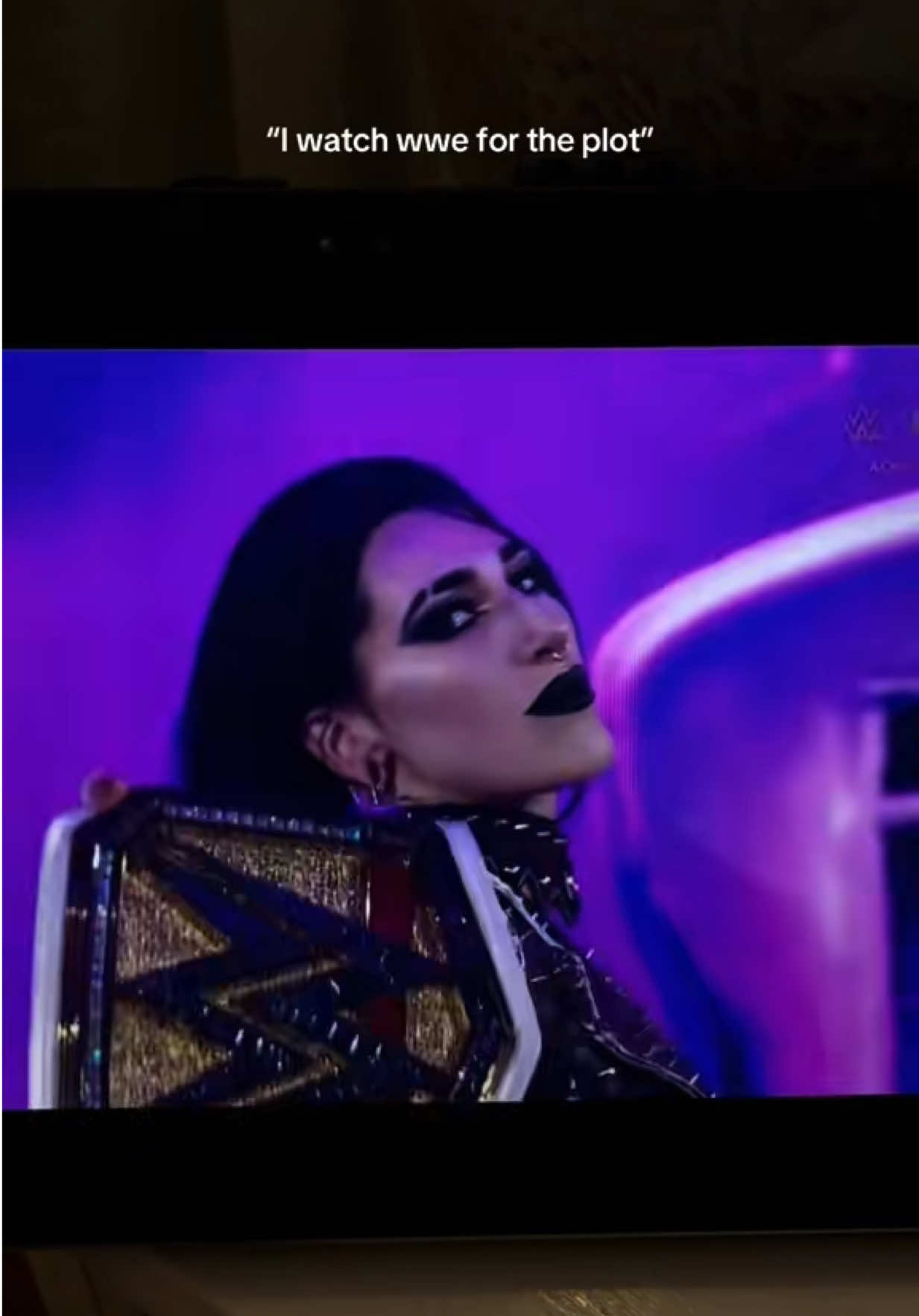@WrestlingwithTHEDIVA