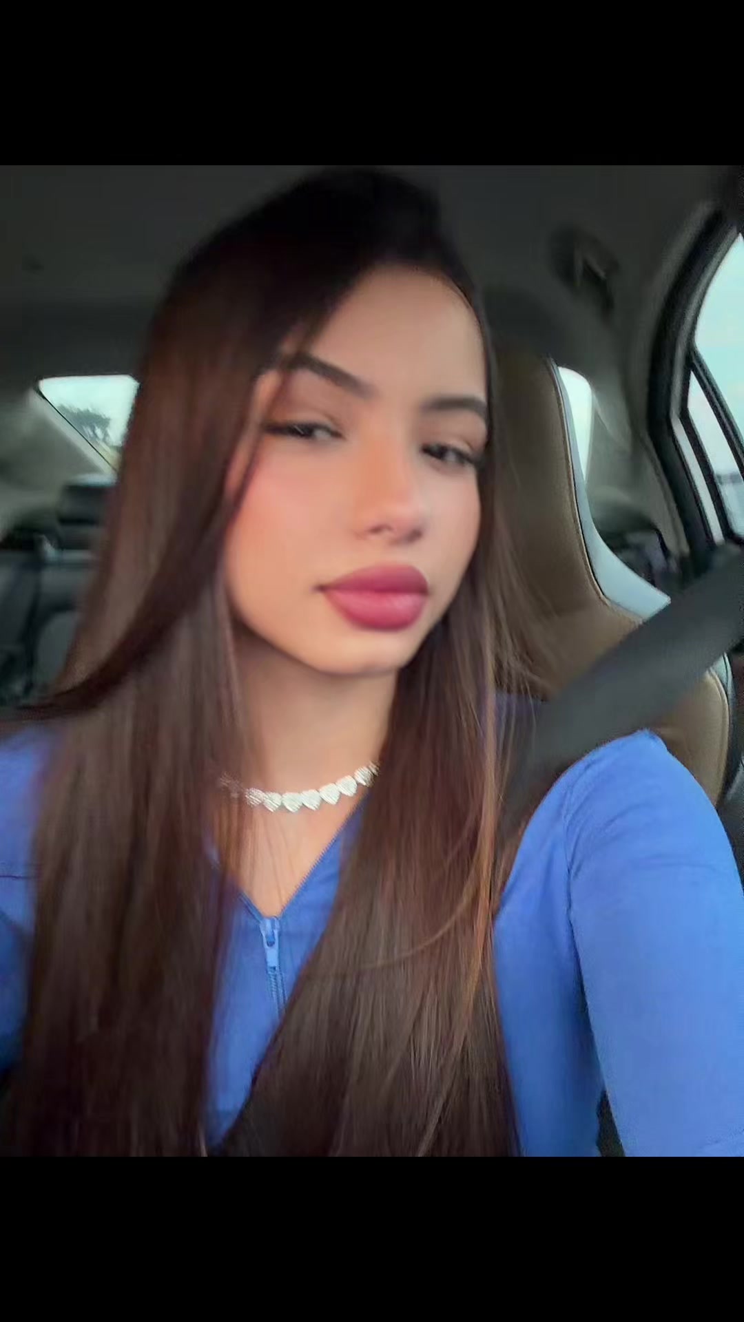 @nicolly_bom