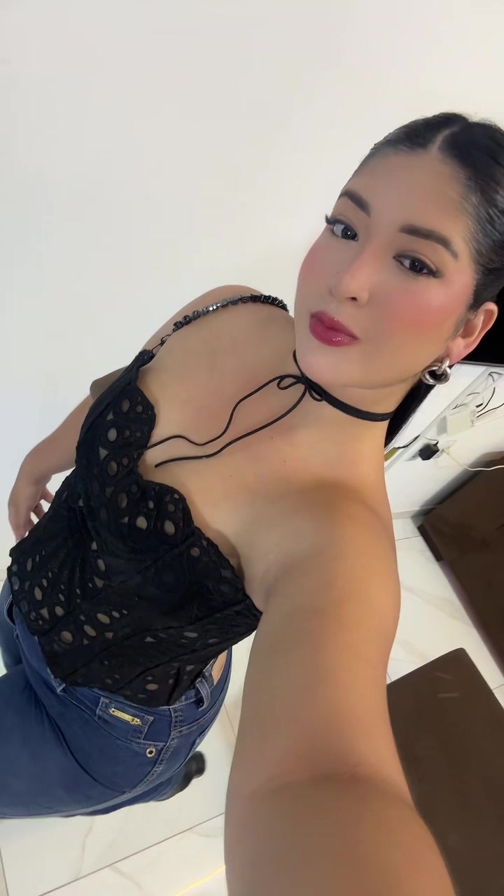 @Karen Larissa