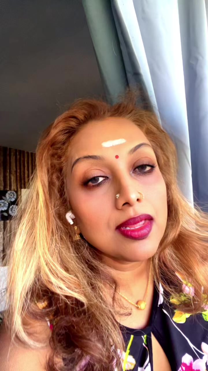 @Shobananava🇨🇦🇱🇰🇸🇬🇳🇬