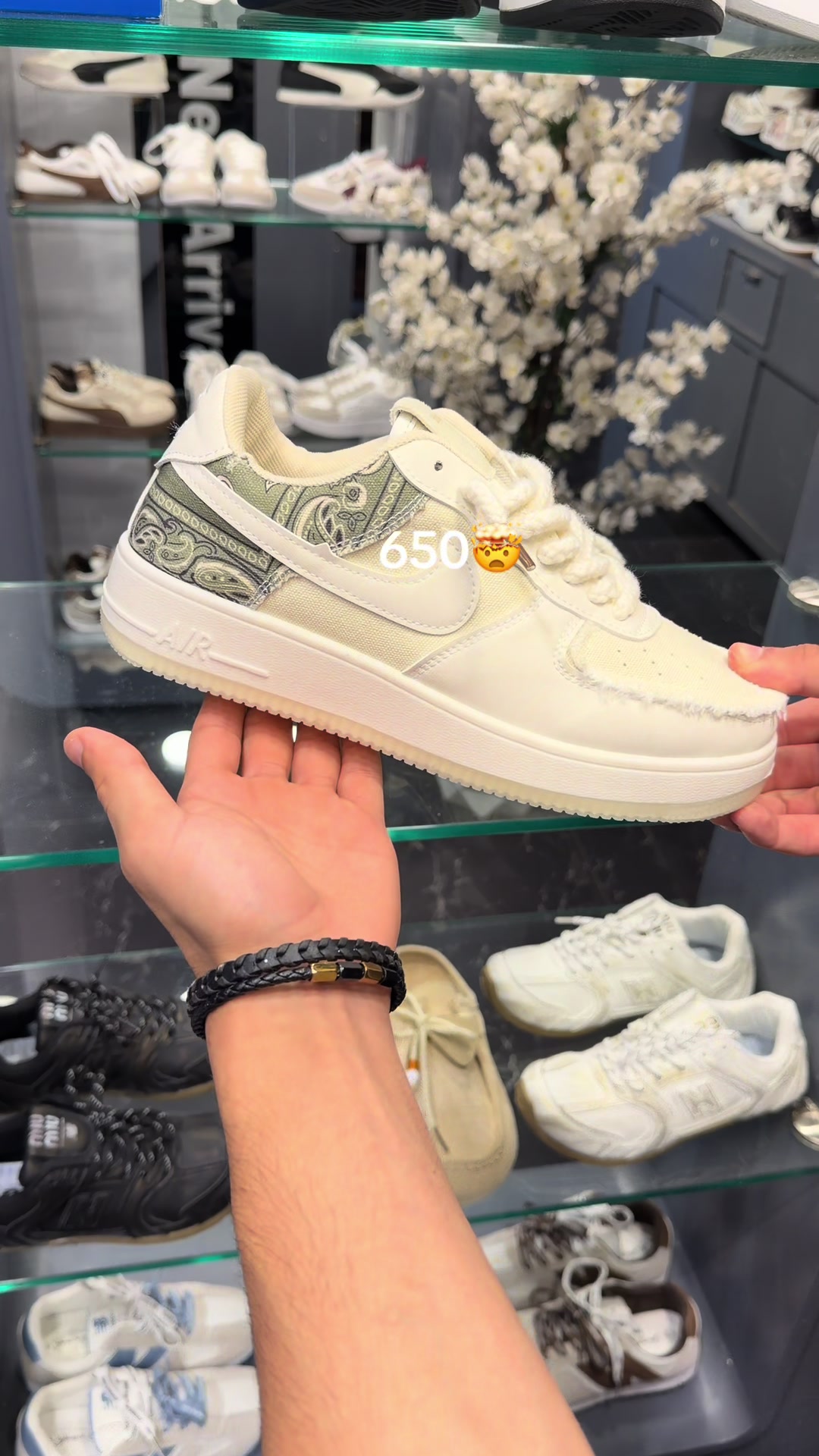 @Level shoe