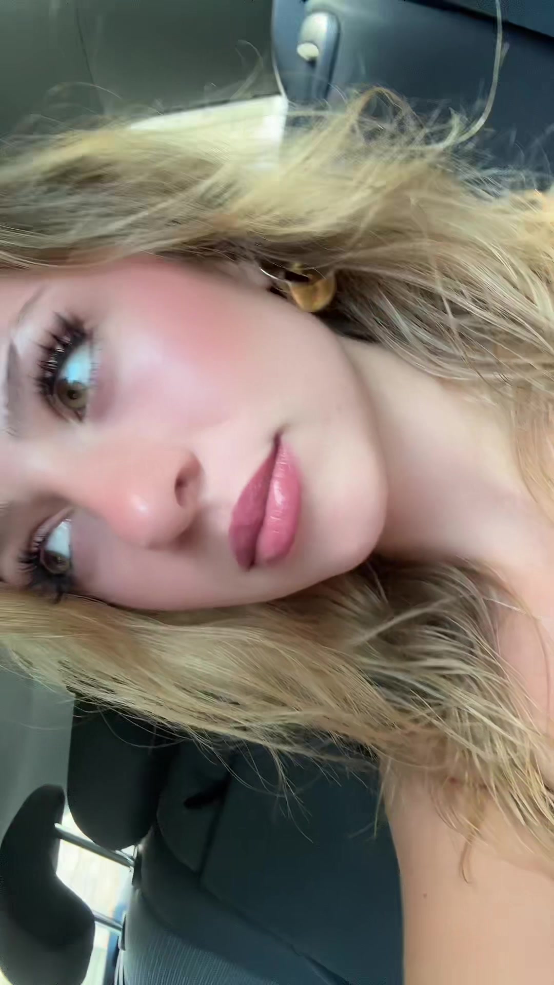 @soɟıɐ