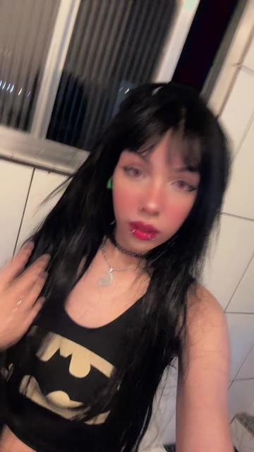 @Loly Nyra