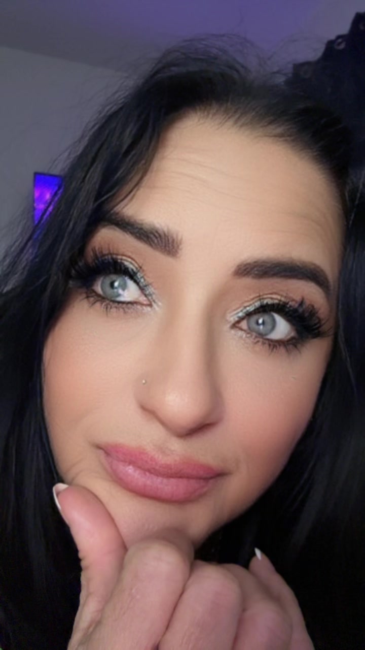 @Brenda ojitos 👀 lindos 🙏😇🥰