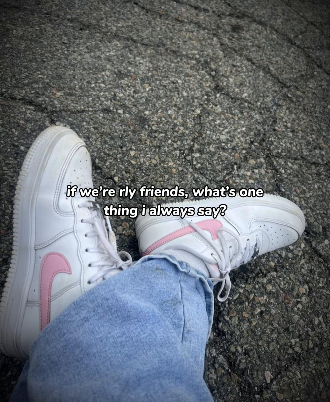 @.>^< >_<