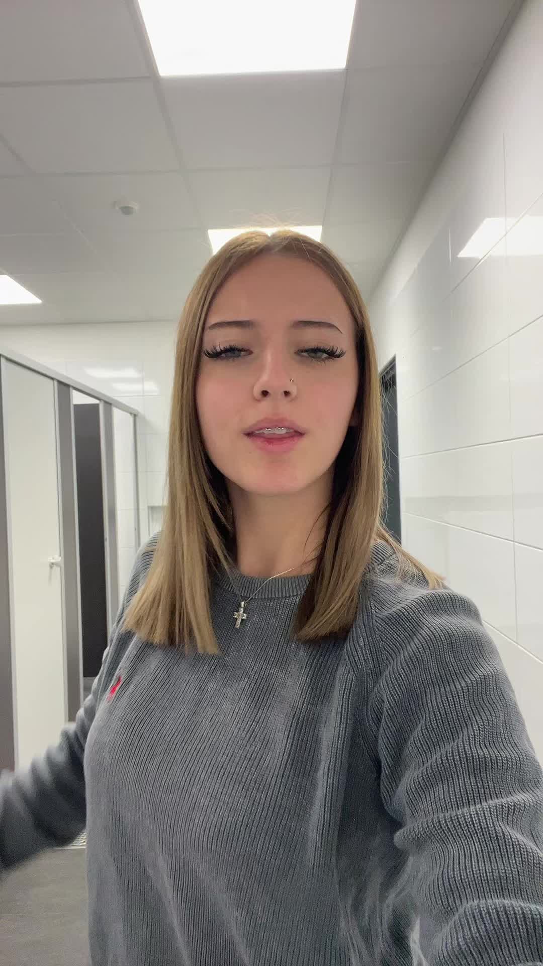 @𝒾𝓈𝒶𝒷𝑒𝓁𝓁