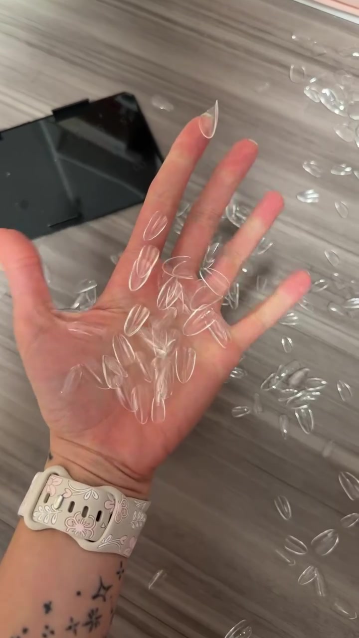 @Nailboo