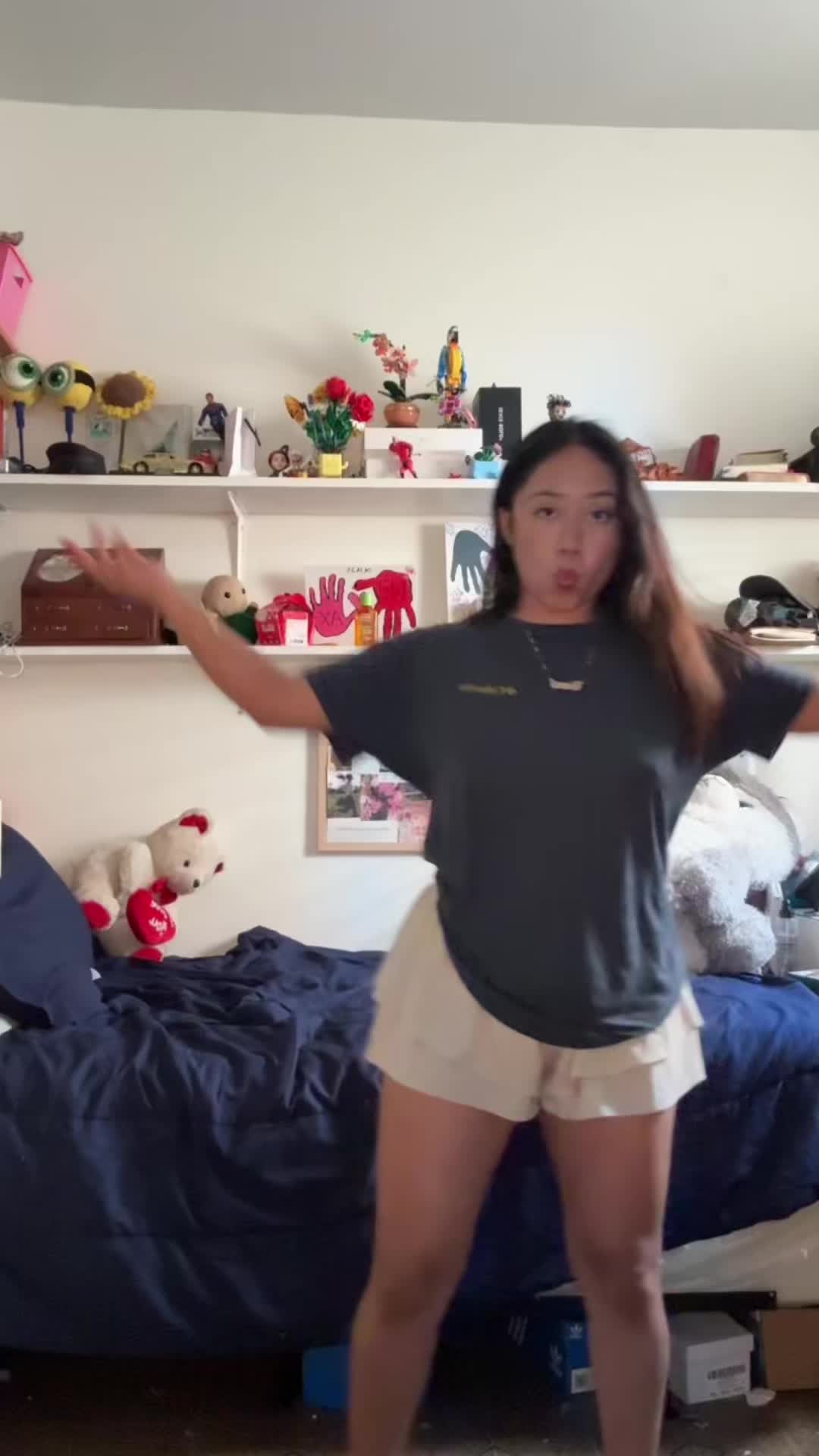 @Adamariii
