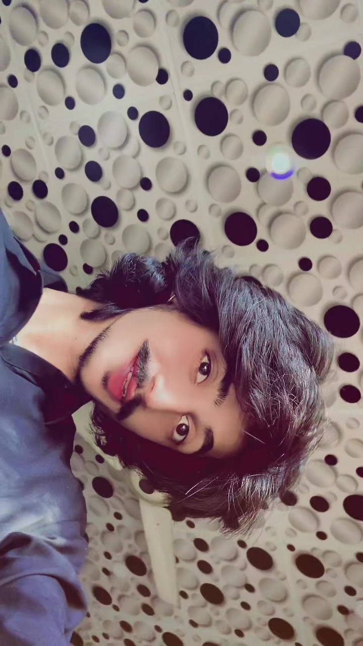 @MOoN🕶️🤏