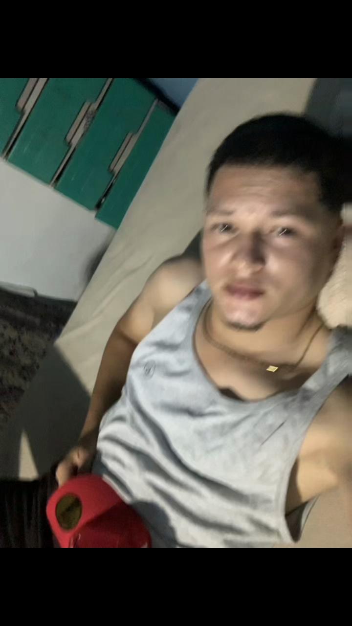 @Axel