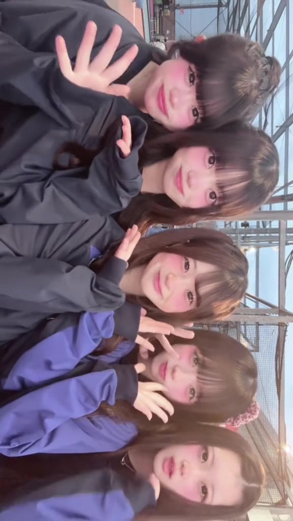 @ももな