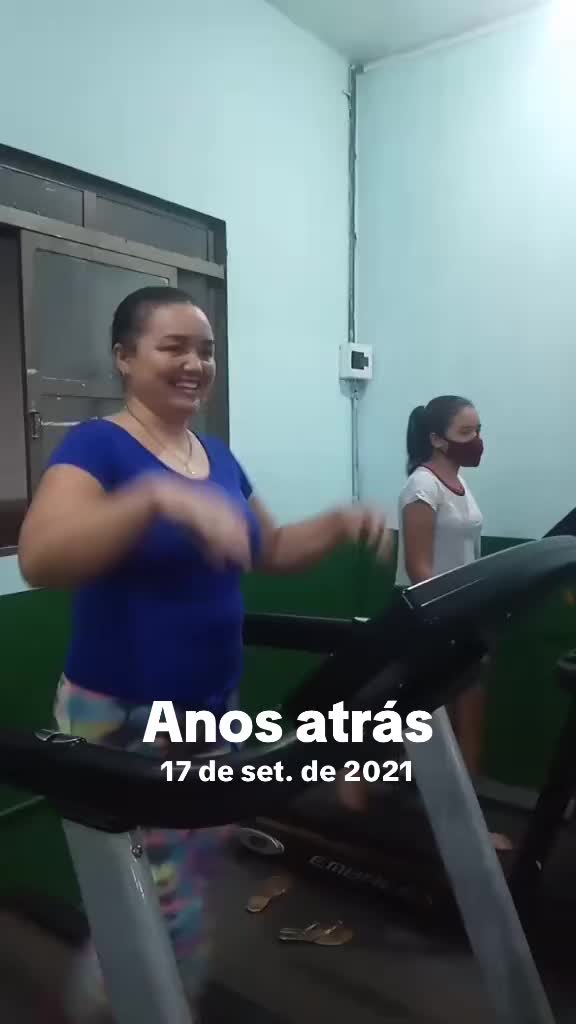 @Vanessa Vanessa R835