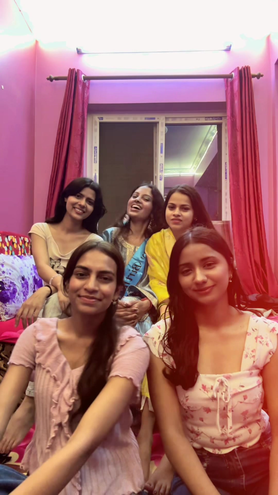 @Prashamsa ydv🧿💜