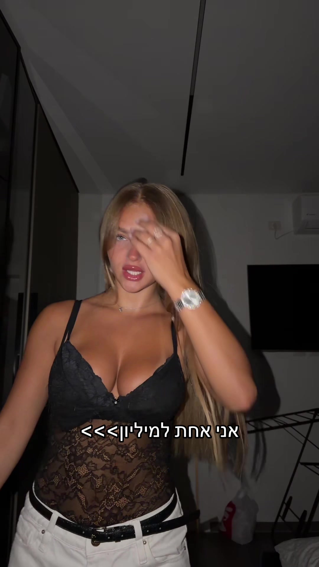 @varia_david