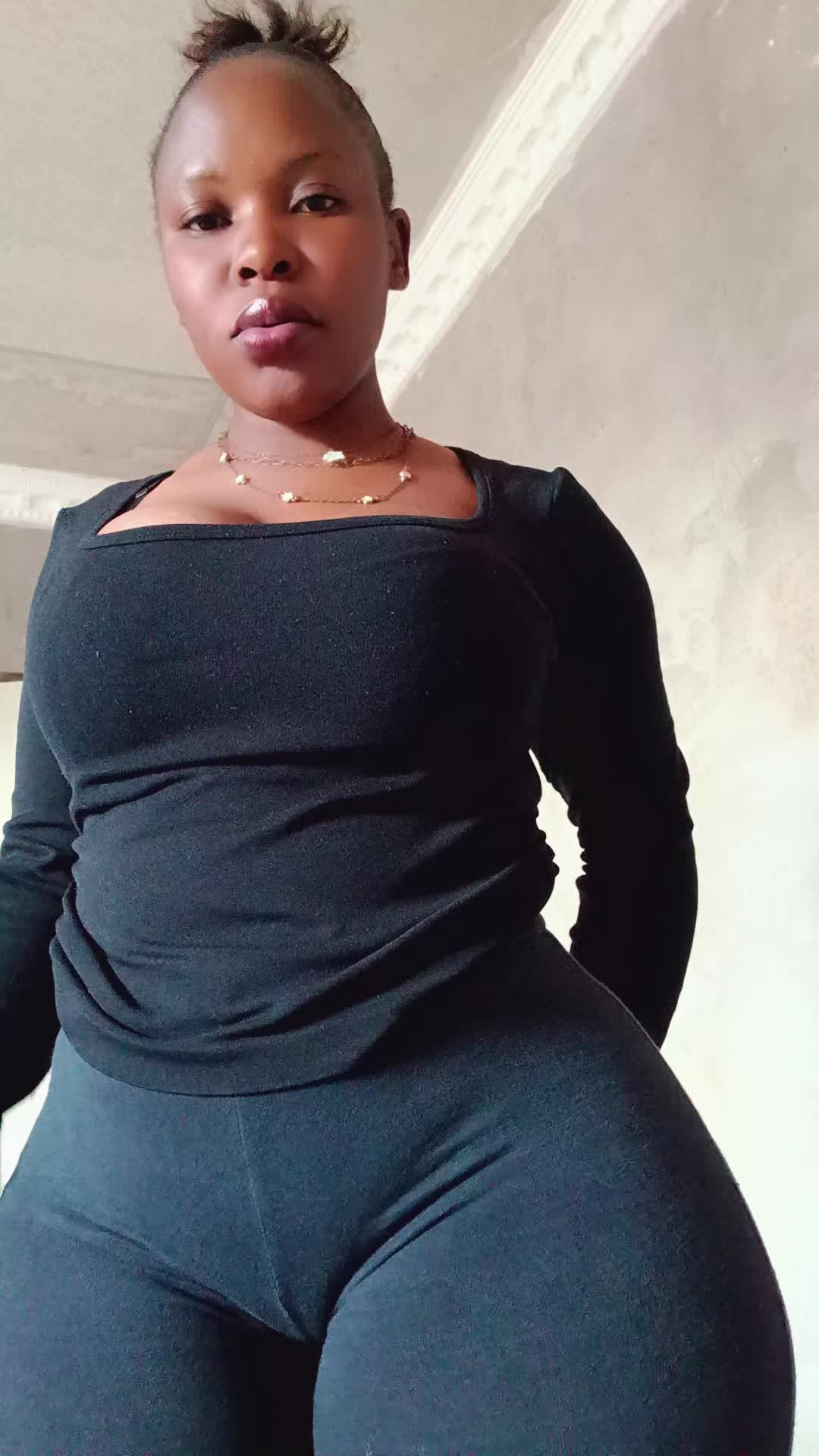@Nikiwe.