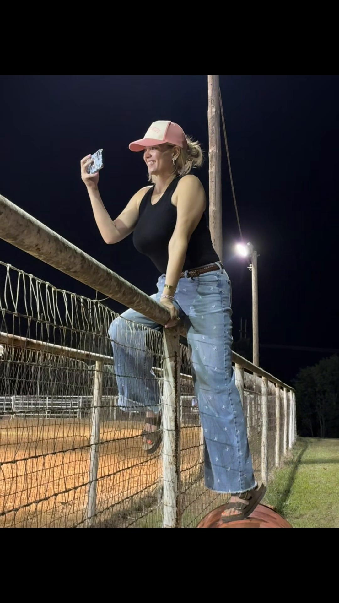 @mamasboyroughstock