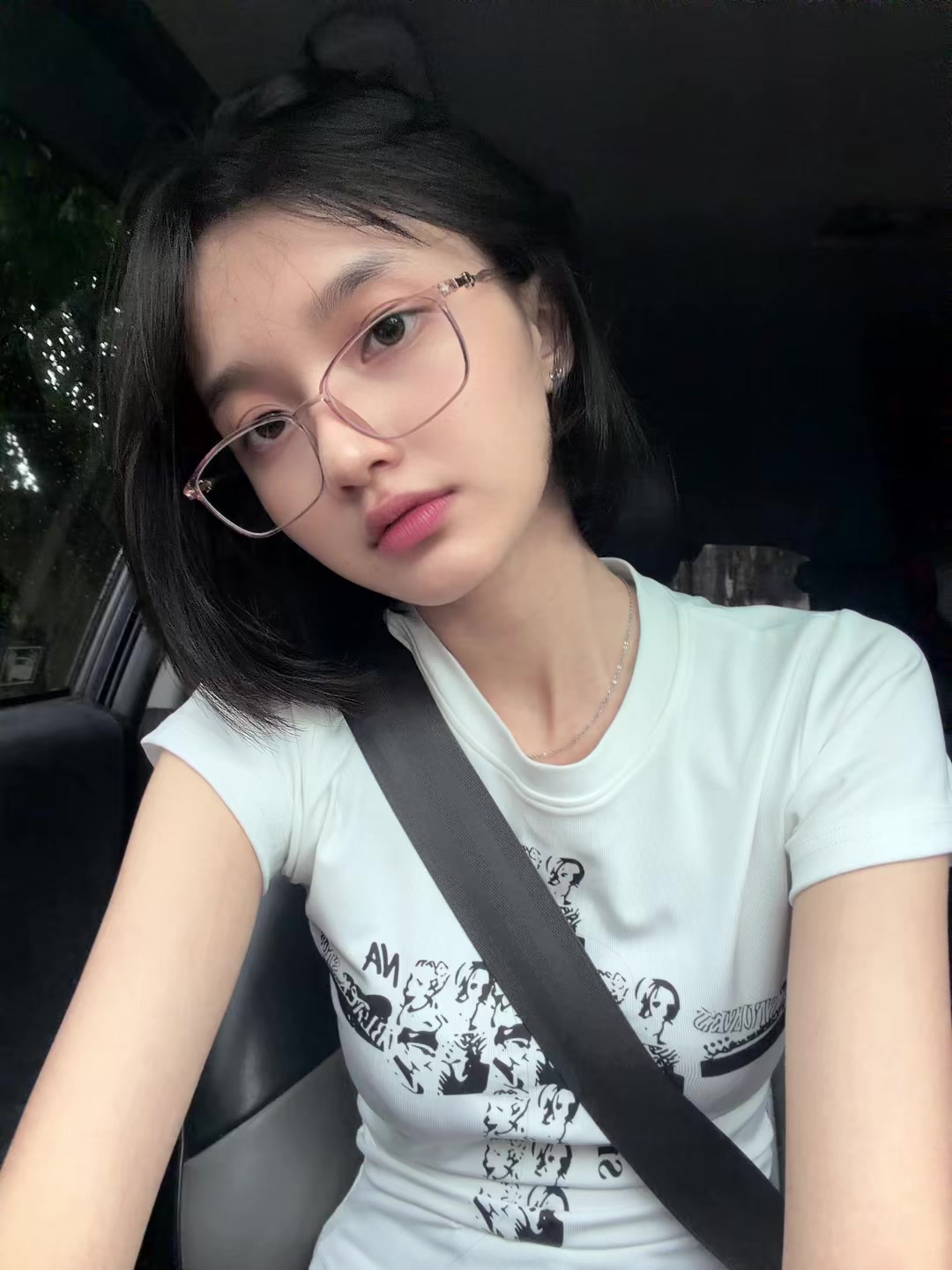 @Cᴏʀᴀ