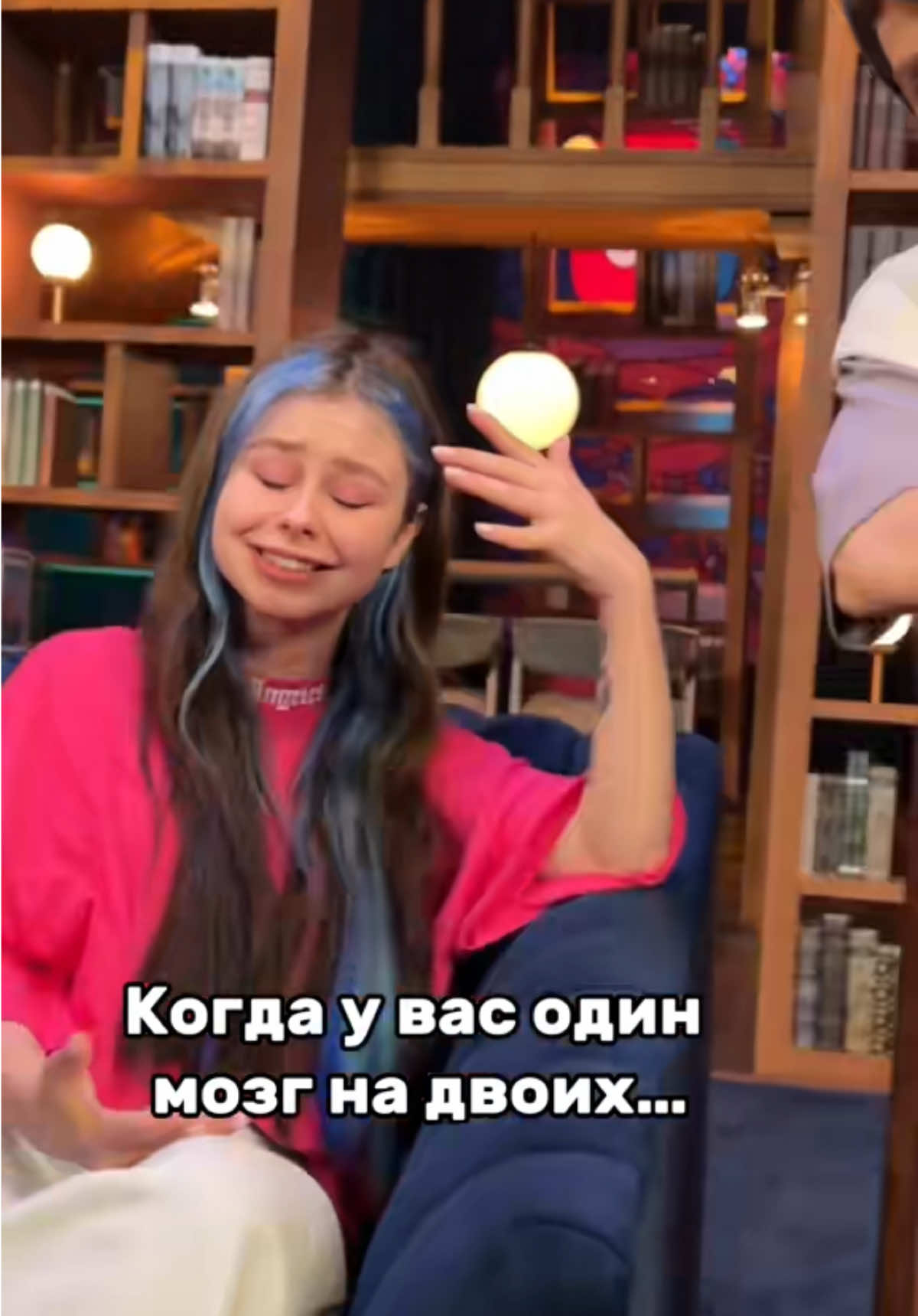 @Mia&ensp;Shvarts