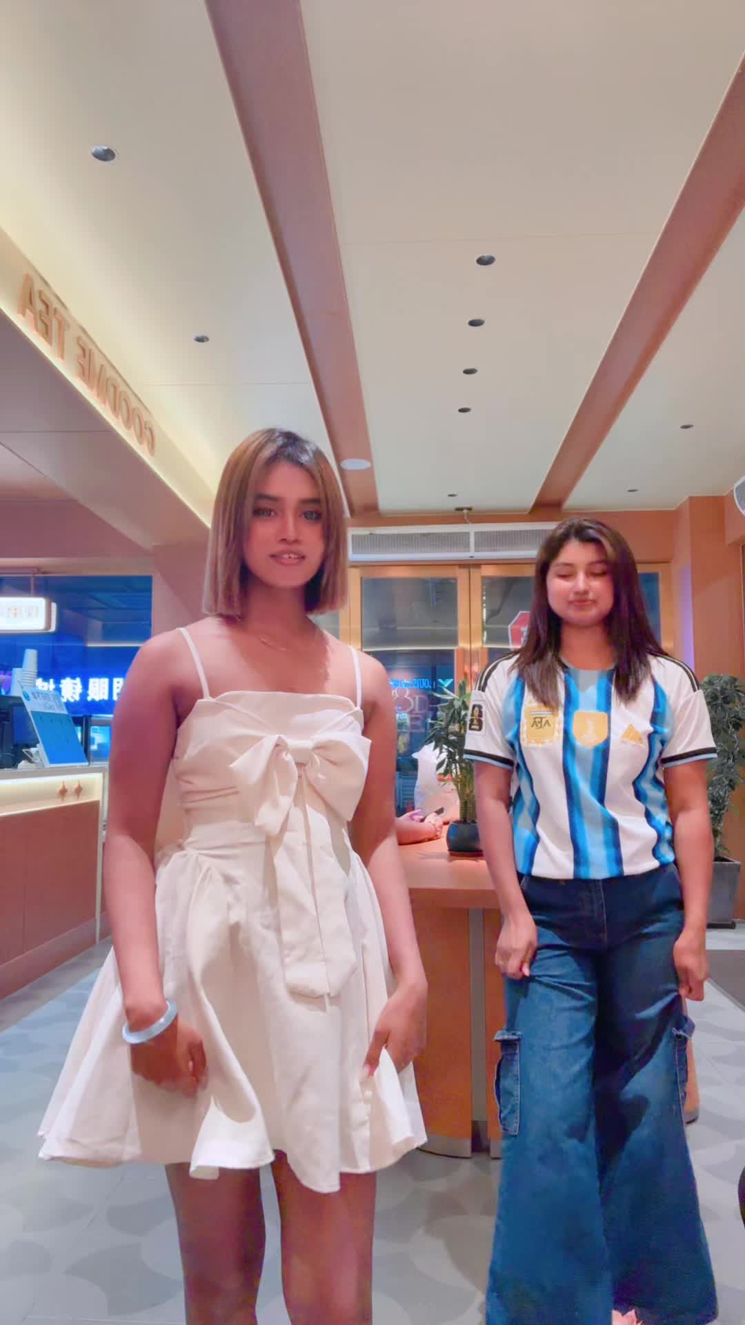 @মেয়ে চায়নিছ 🇨🇳মা বাংলাদেশী