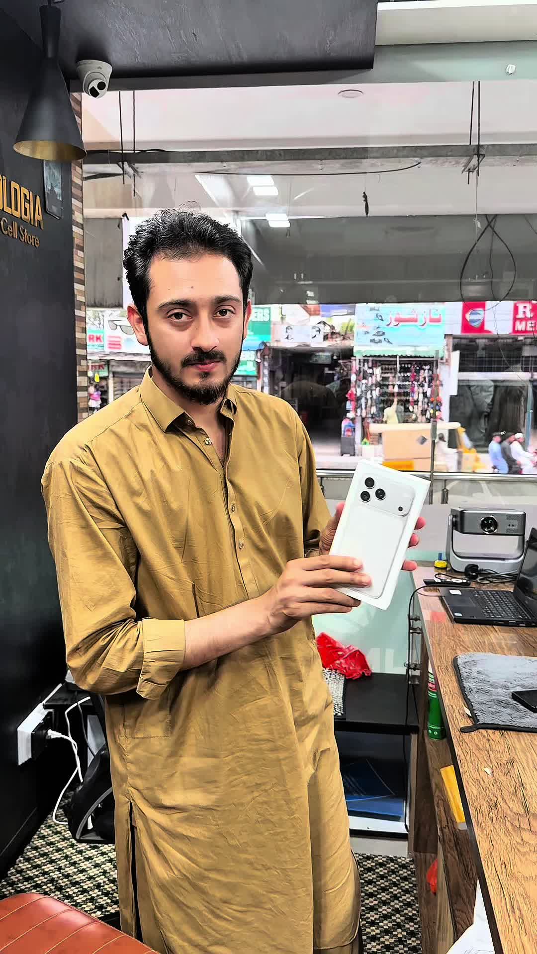 @Cell Store Pakistan