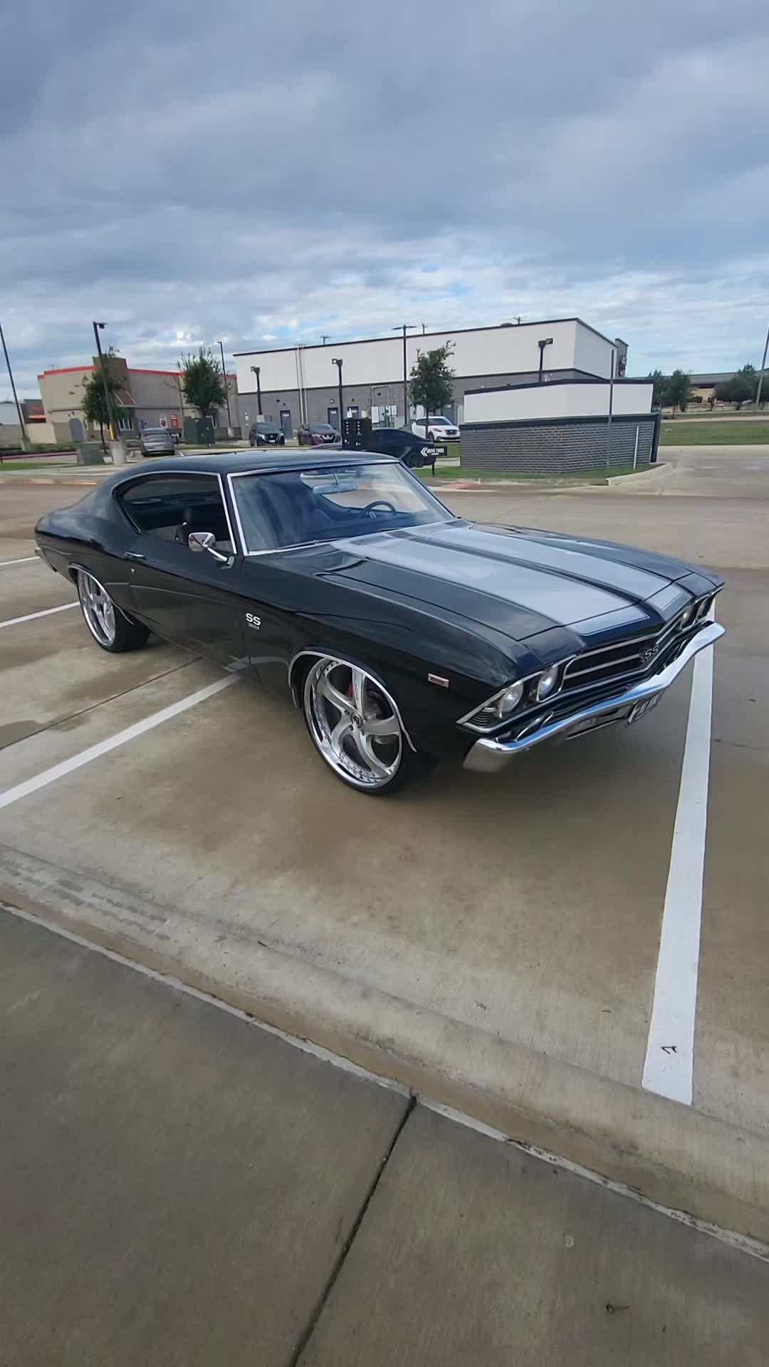 @MoMoney