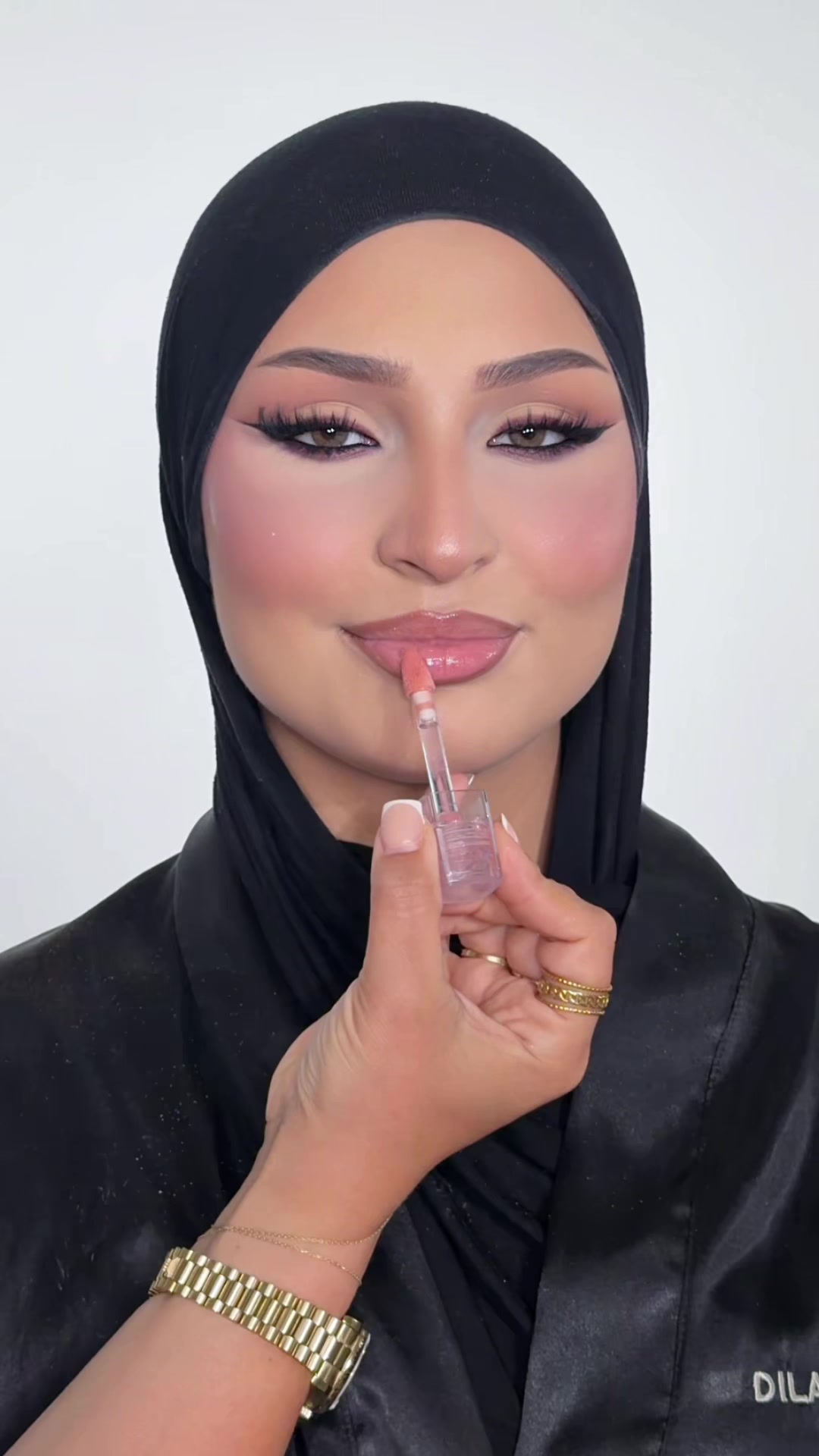 @Dilarakarabiyik