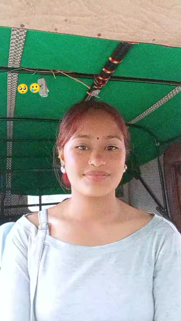 @सलिना तामाङ