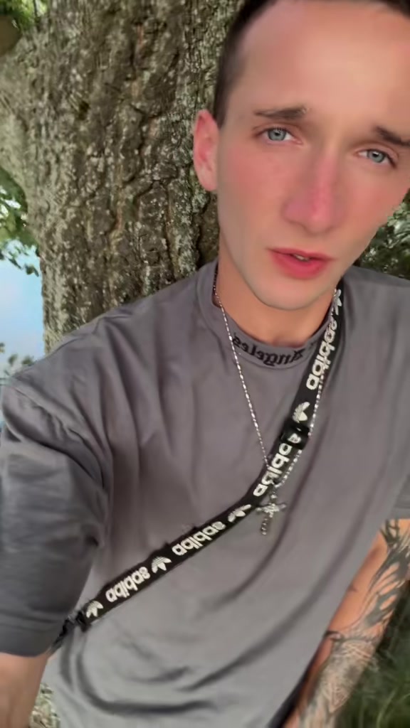 @Itsofficialsimon