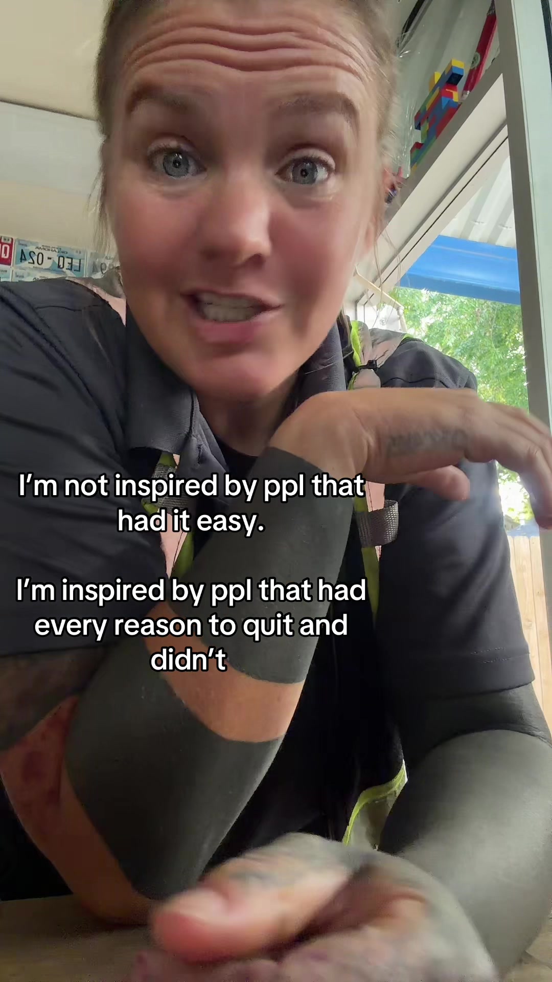 @Tee