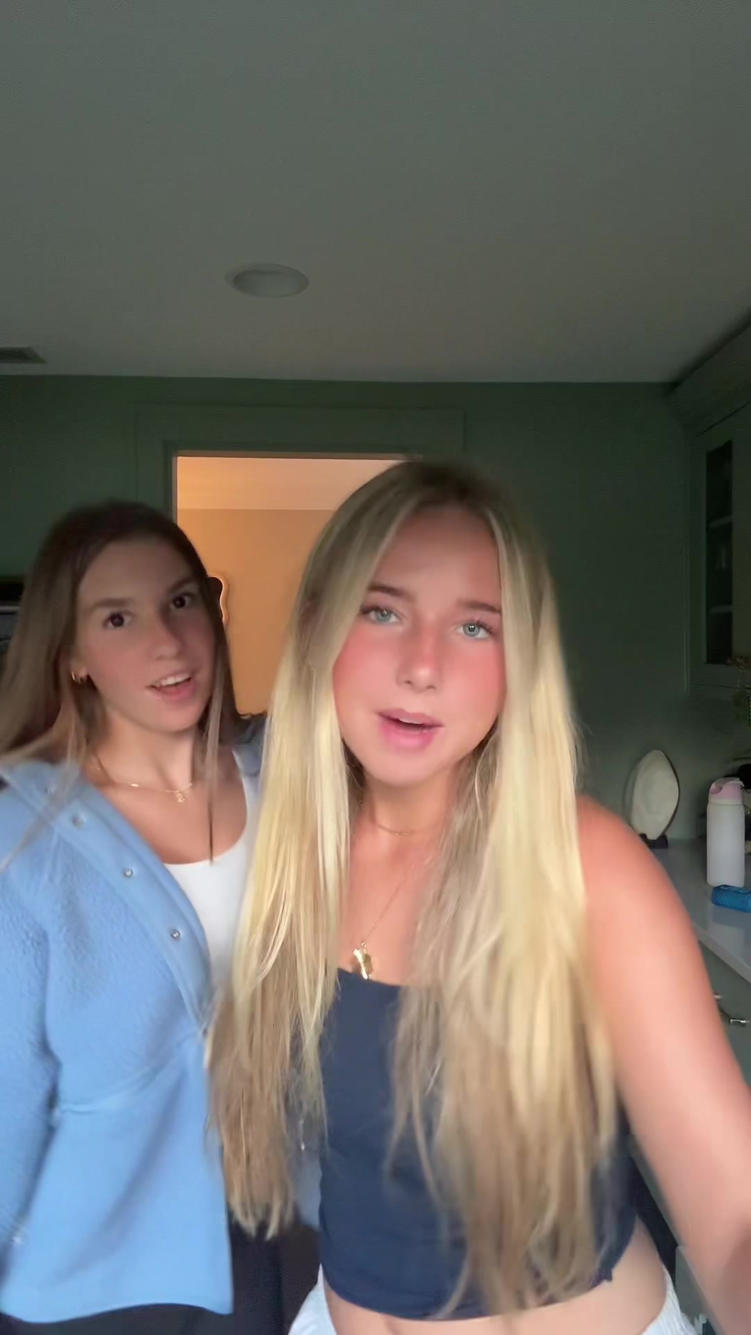 @poppy_hill_
