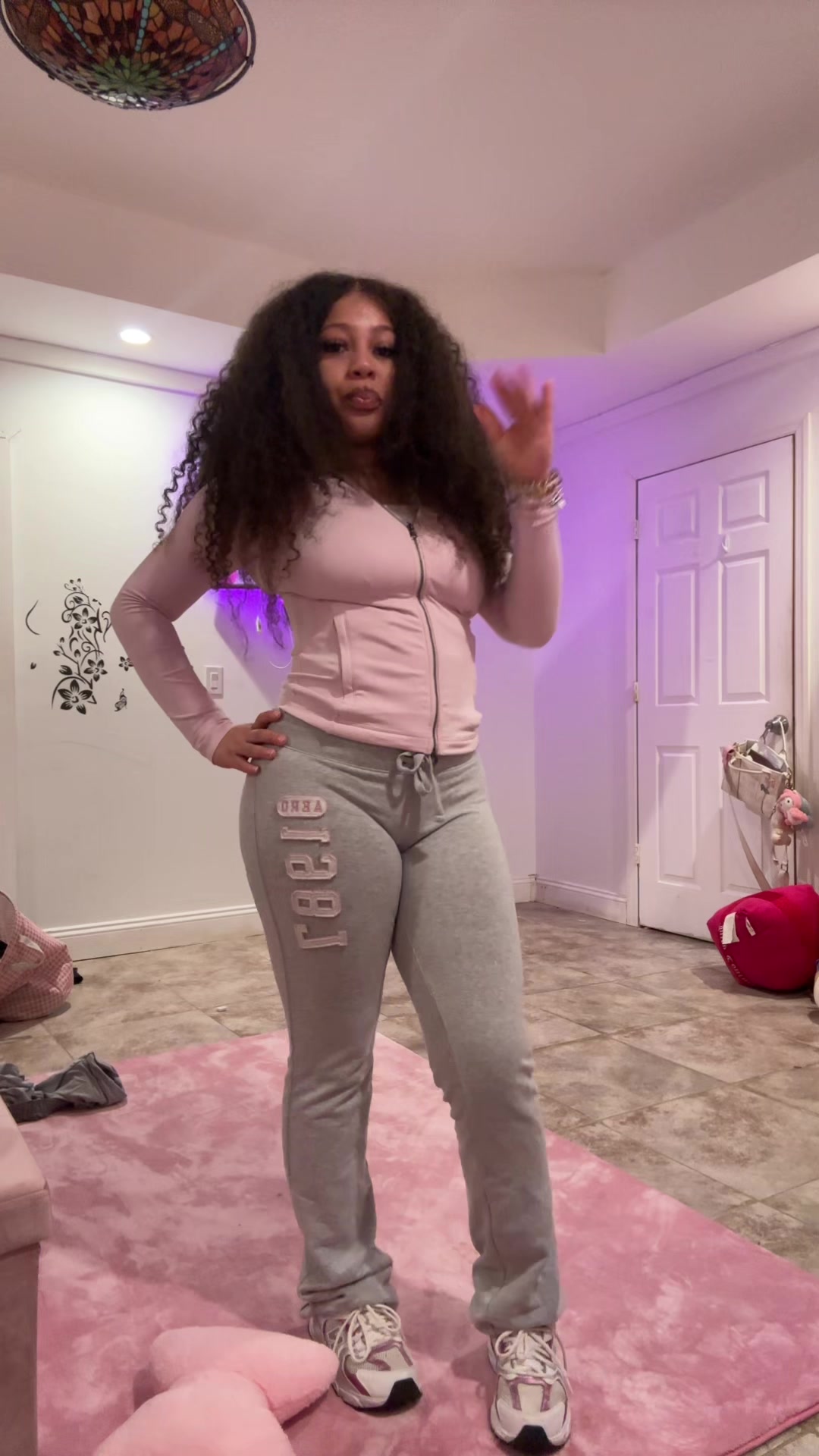 @pinkmia8