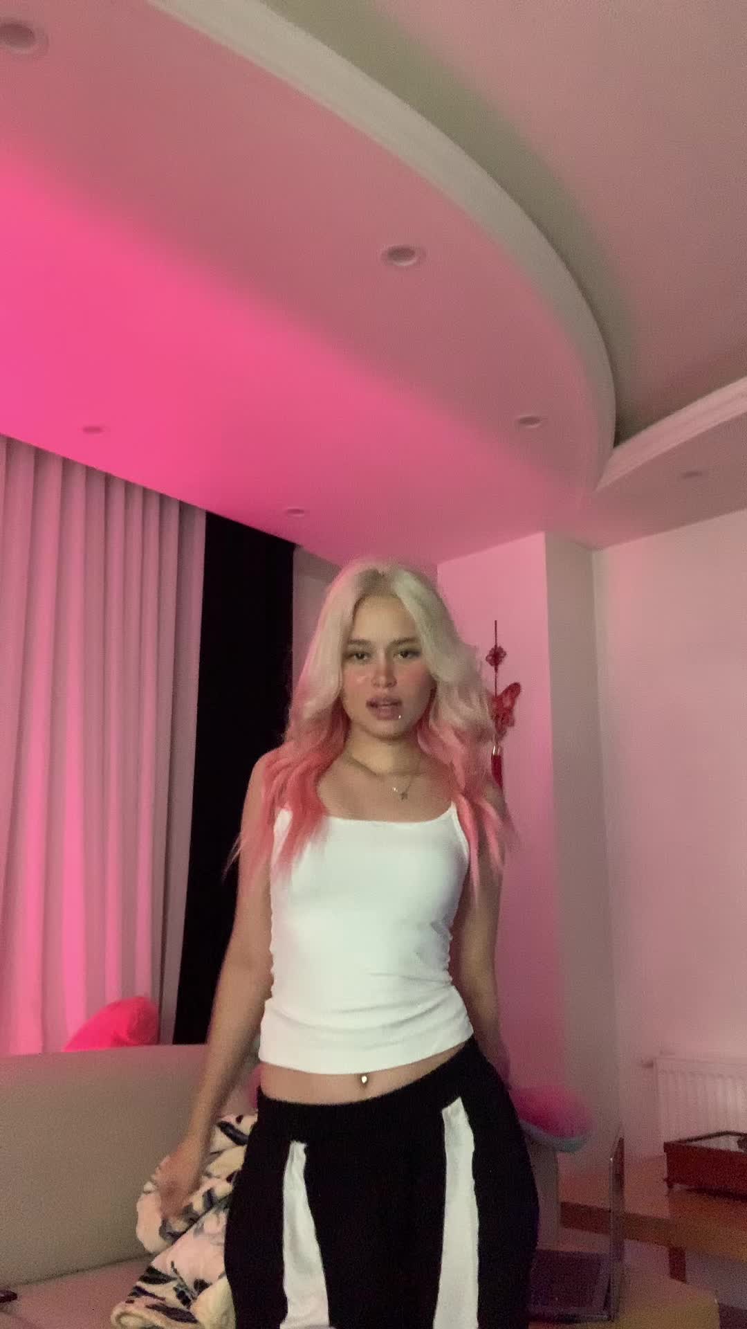 @heliaydn