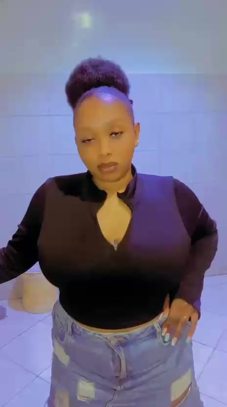 @Tracy bae 🦋♥️