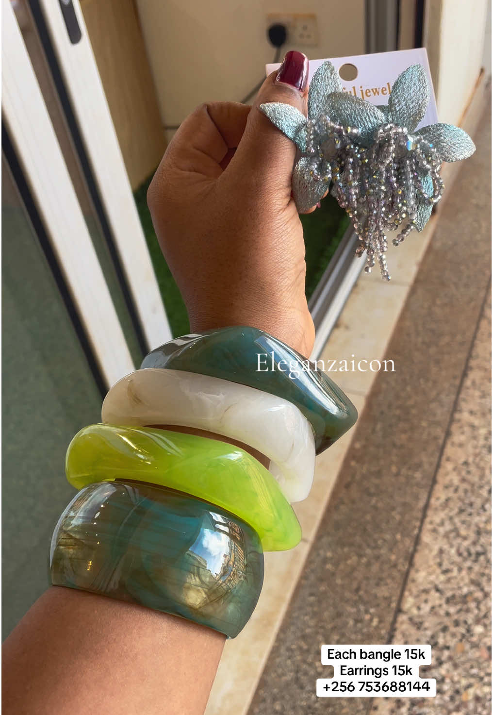 @ELEGANZAicon-jewelry/bag/heels