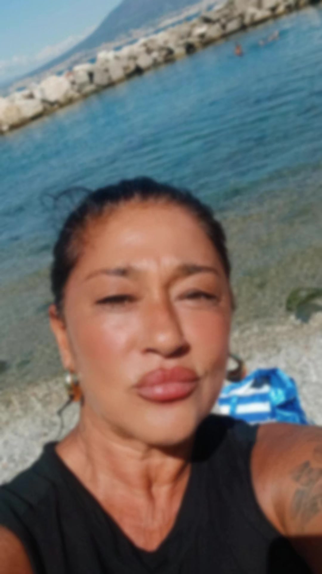 @Nunzia16