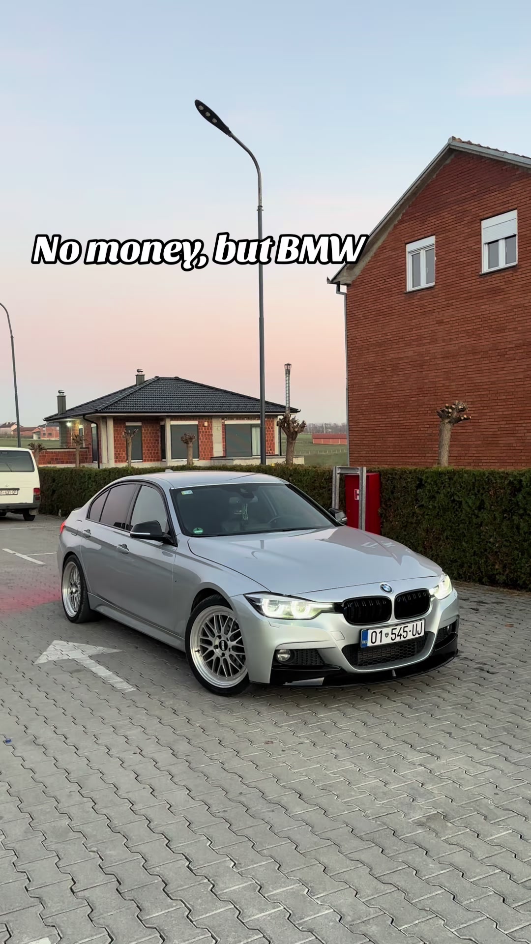 @Iliri.f30